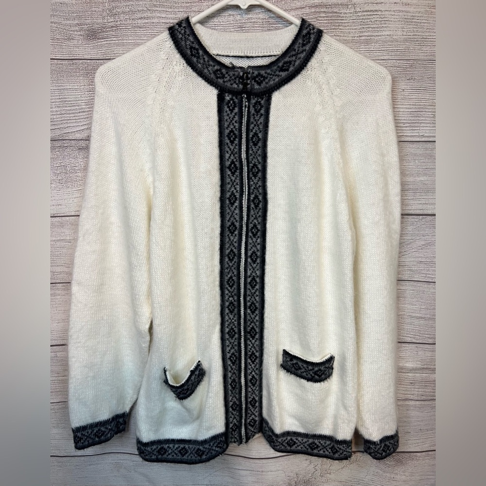 Vintage Handmade Angora-Blend Nordic Cardigan Women’s (No Size Tag)‎